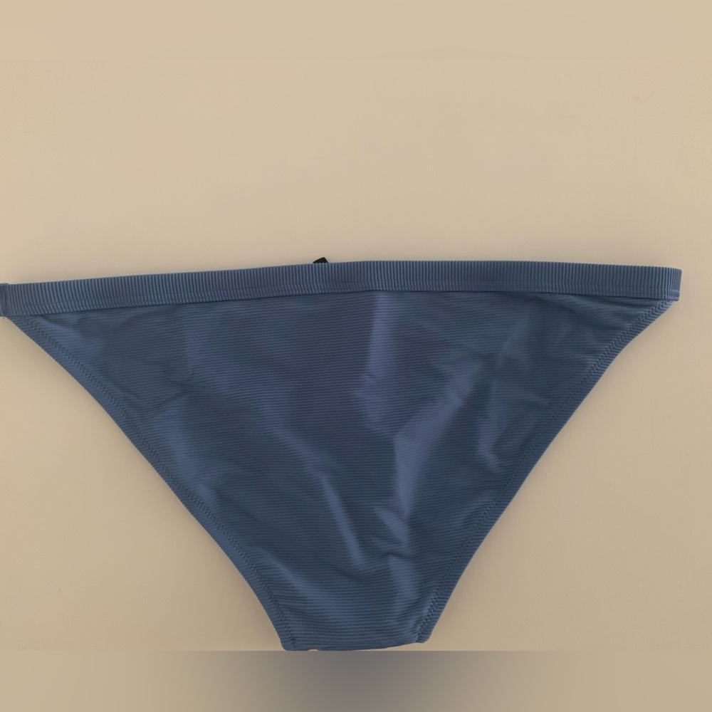 (FREE W/ ANY PURCHASE) J.Crew Ribbed Trim Hipster Bikini Bottom NWT - Picture 2 of 3